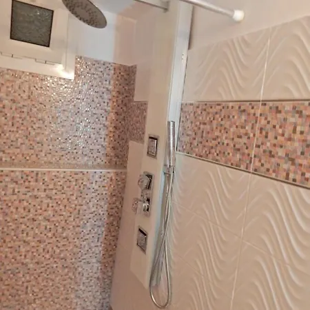 Tango On The Διαμέρισμα Παλαιοκαστρίτσα