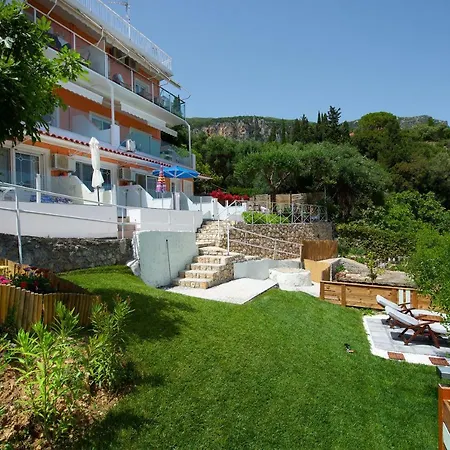 Tango On The Lägenhet Paleokastritsa