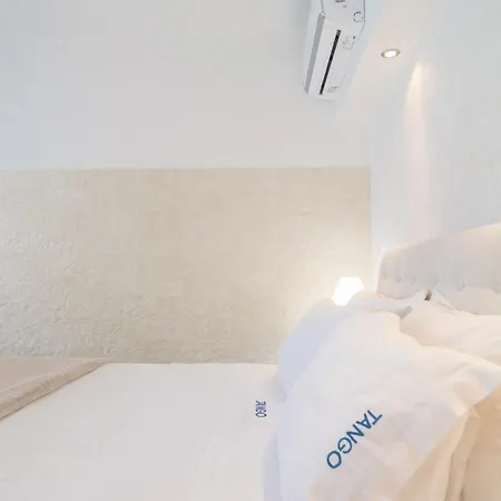 Daire Tango On The Paleokastritsa