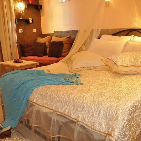 Daire Tango On The Paleokastritsa